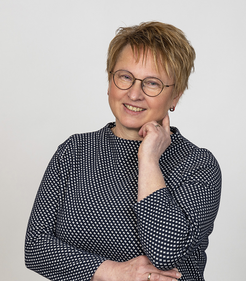Eigenheim - nachhaltiges Haus: Büroleitung Katrin Hauswald